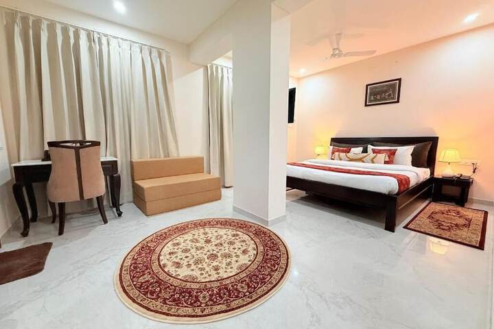 Room 20 of 53