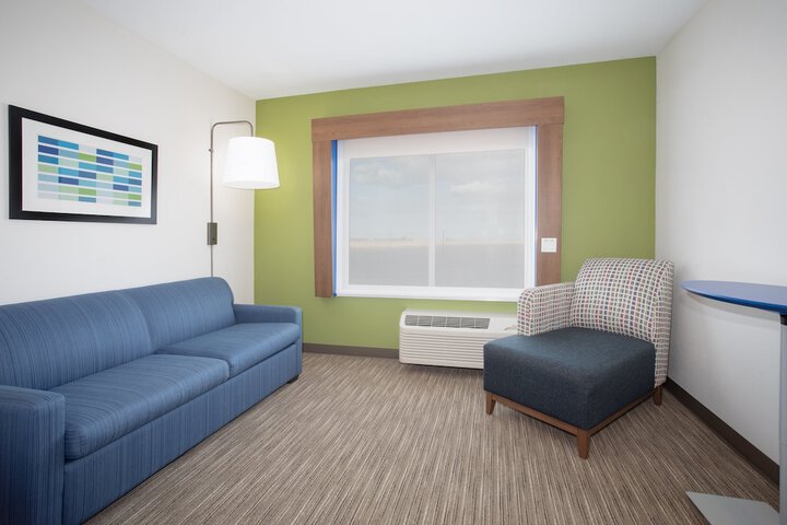 Room 9 of 49