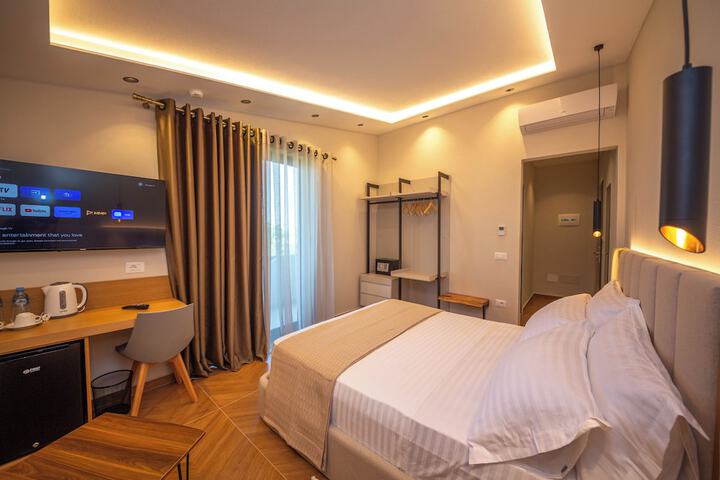 Room 16 of 95