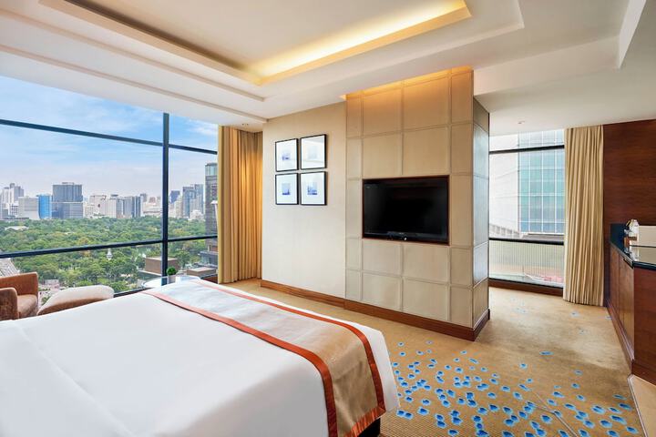 Room 37 of 114