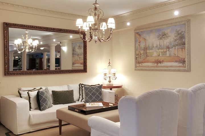 Guest Lobby