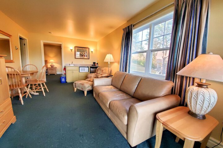 Room 46 of 153