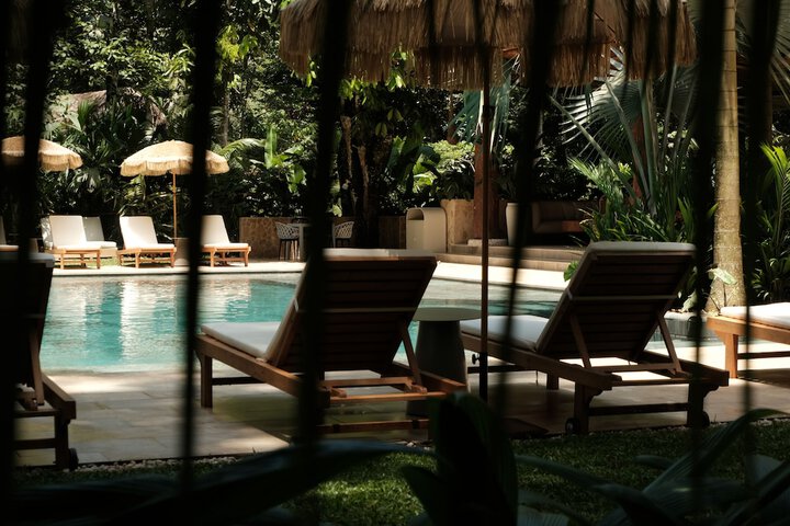 Pool 24 of 48