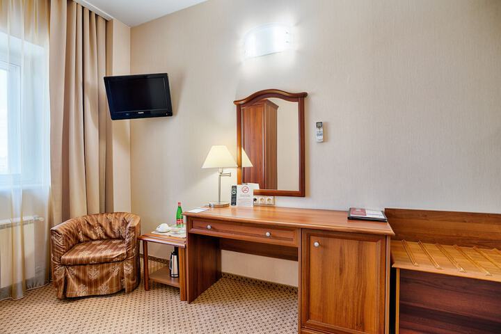 Room 15 of 43