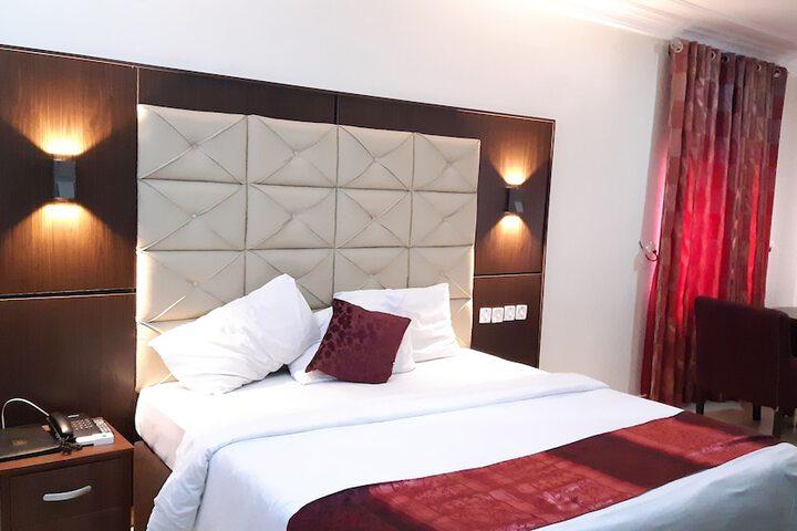 Room 2 of 12