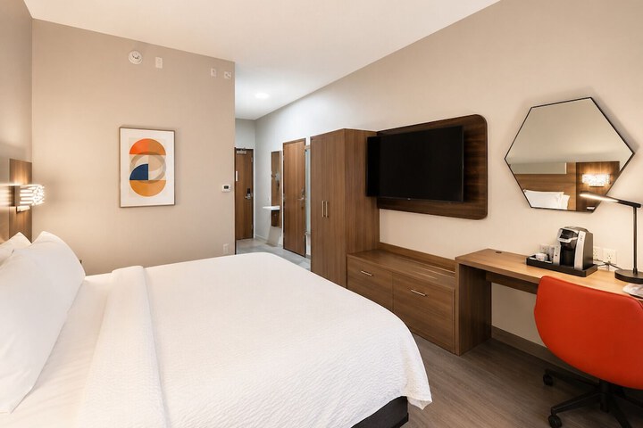 Room 46 of 107