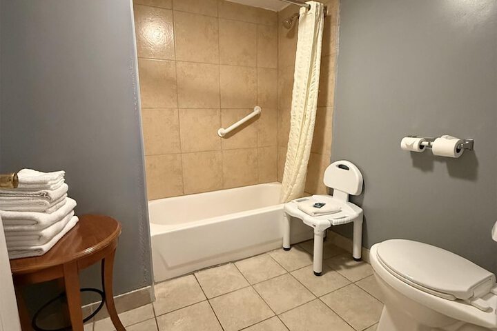Room 71 of 79