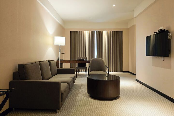 Room 52 of 120