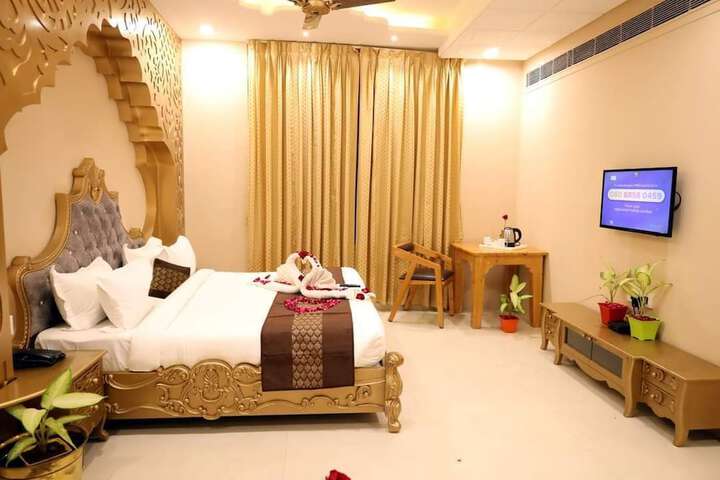 Room 7 of 71
