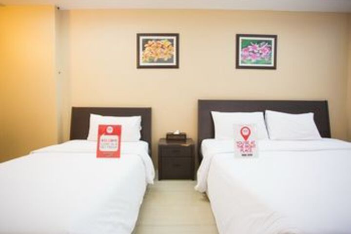 Room 25 of 61