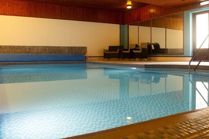 Pool 13 of 21