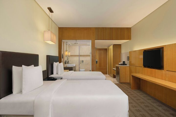 Room 26 of 63