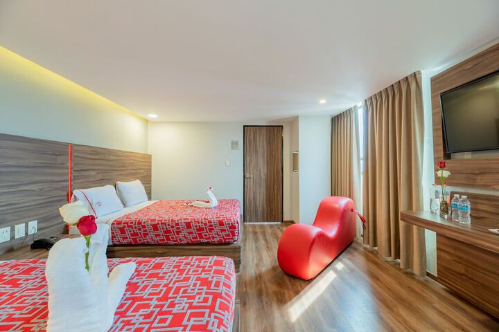 Room 8 of 42