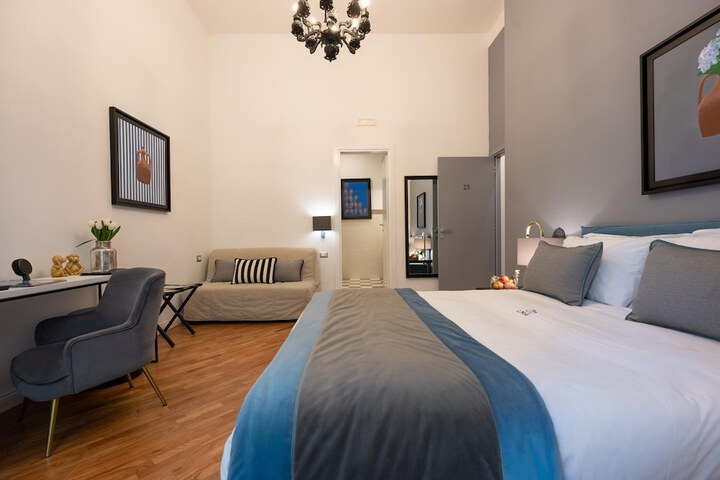 Room 15 of 43