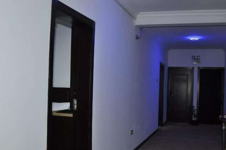 Room 14 of 47
