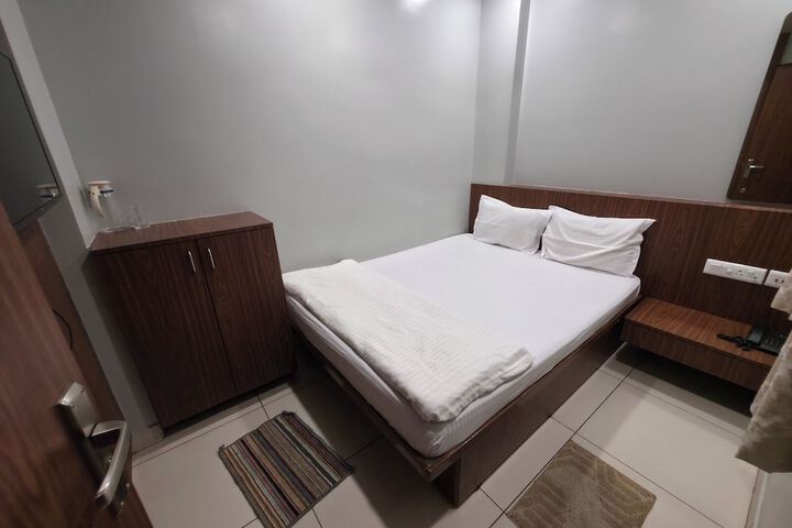 Room 36 of 59