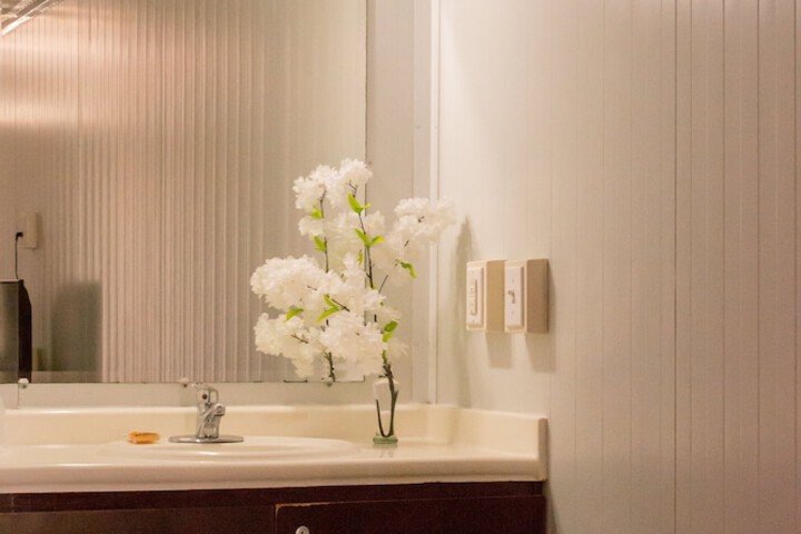 Room 25 of 39