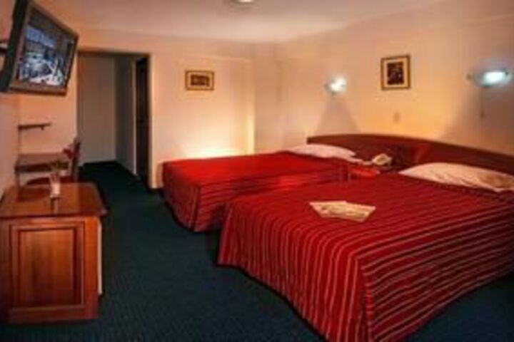 Room 13 of 29