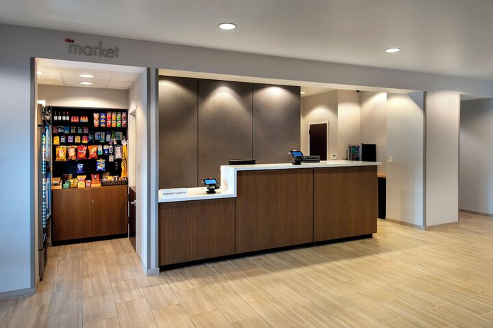 Check-in/check-out kiosk
