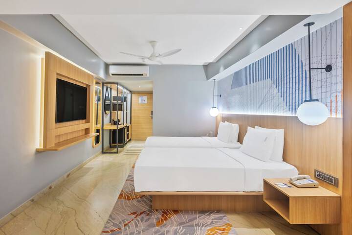 Room 8 of 45