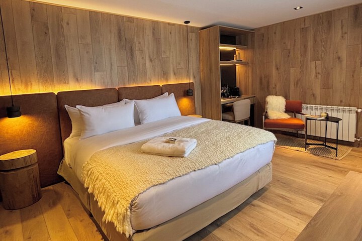 Room 6 of 59