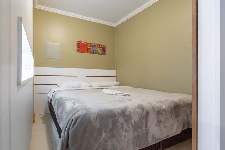 Room 6 of 53