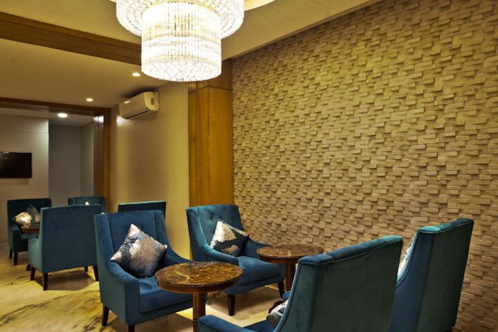 Hotel Interior 4 of 25