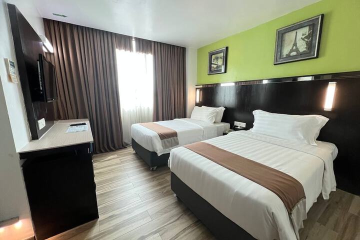 Room 18 of 47