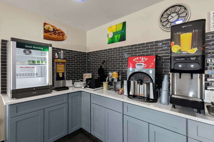 Breakfast/Coffee Service 41 of 48