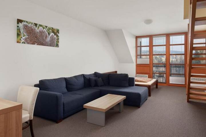 Room 10 of 194