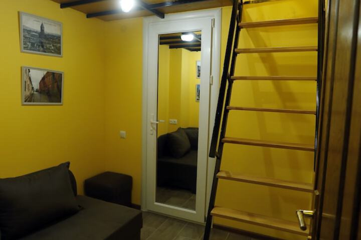 Room 9 of 55