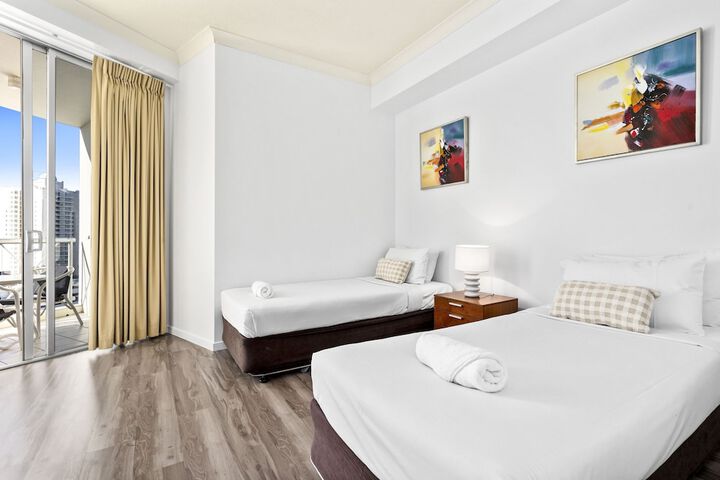Room 45 of 346