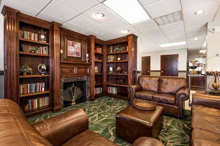 Hotel Interior 4 of 61