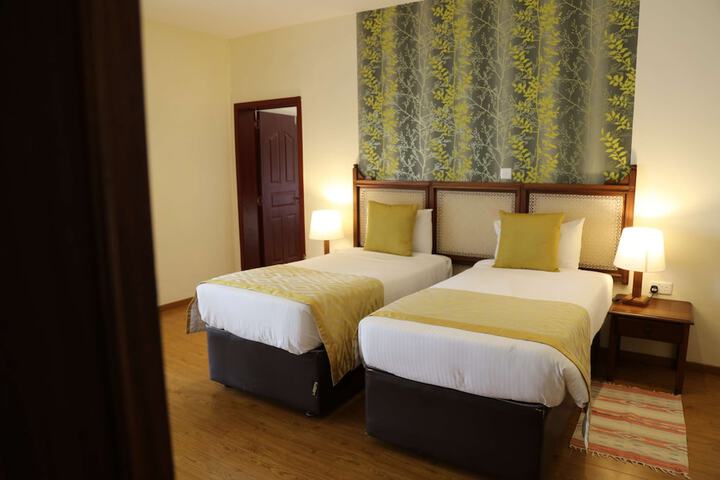Room 16 of 114
