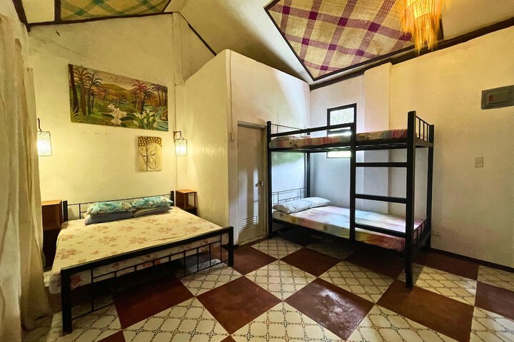 Room 33 of 57