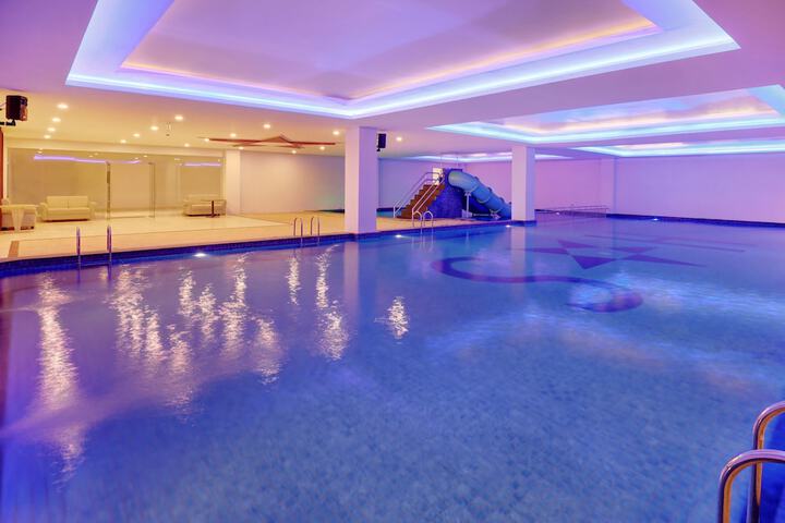 Pool 10 of 19