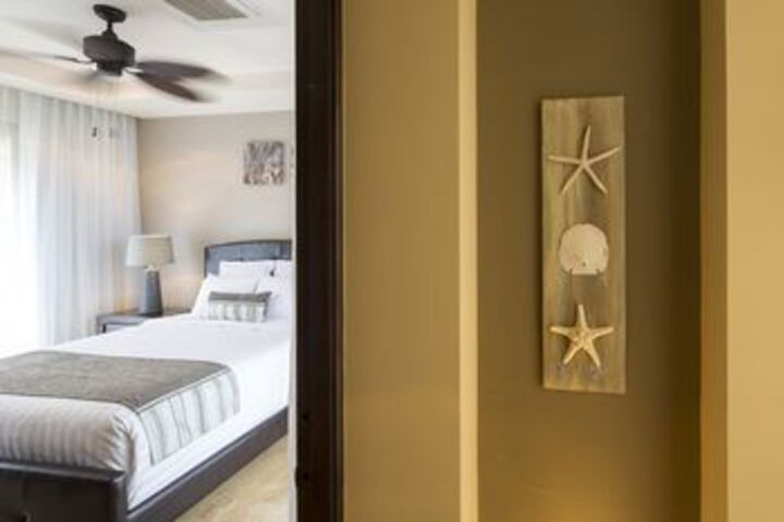 Room 25 of 64