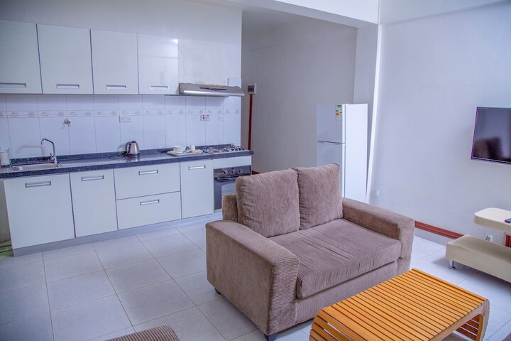 Room 3 of 8