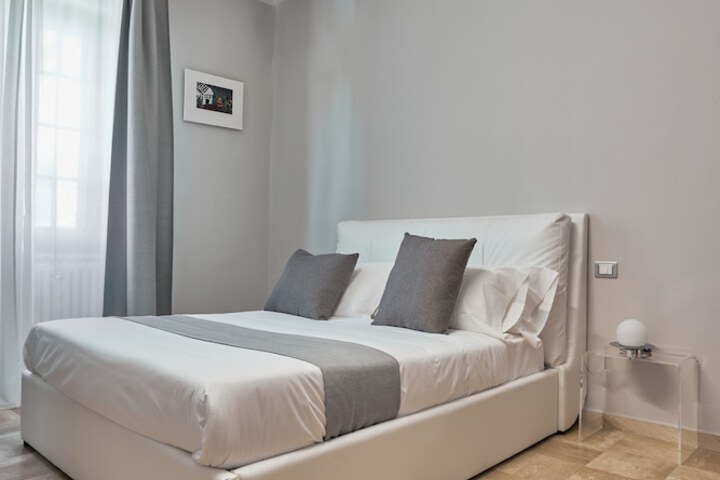 Room 16 of 50