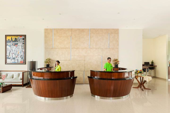 Hotel Lobby