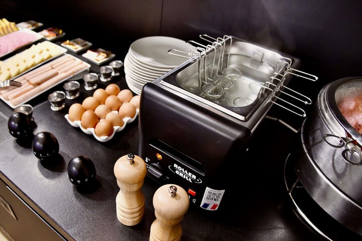 Breakfast/Coffee Service 63 of 96