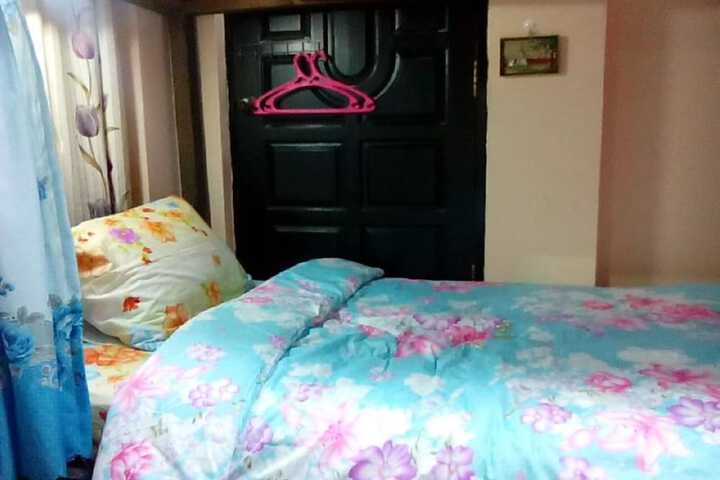 Room 9 of 43