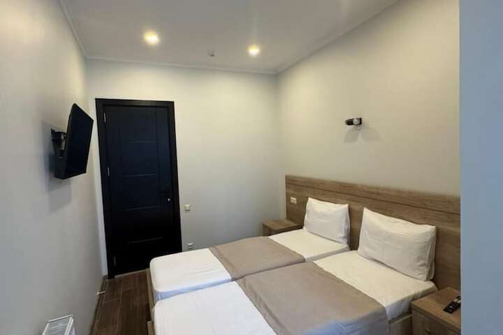 Room 7 of 31