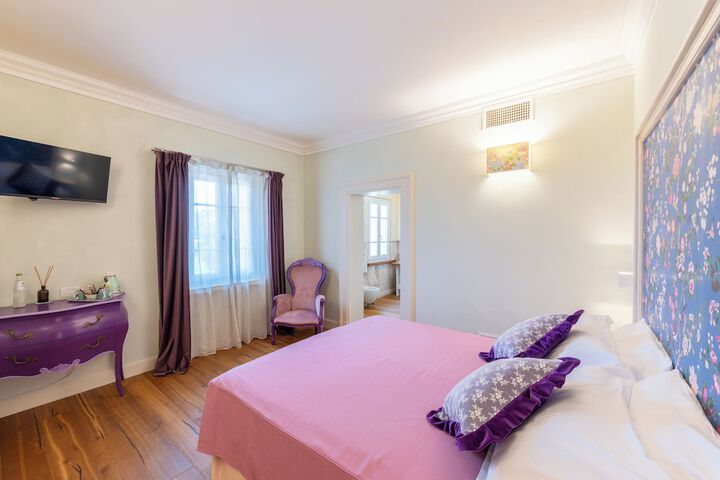Room 20 of 72