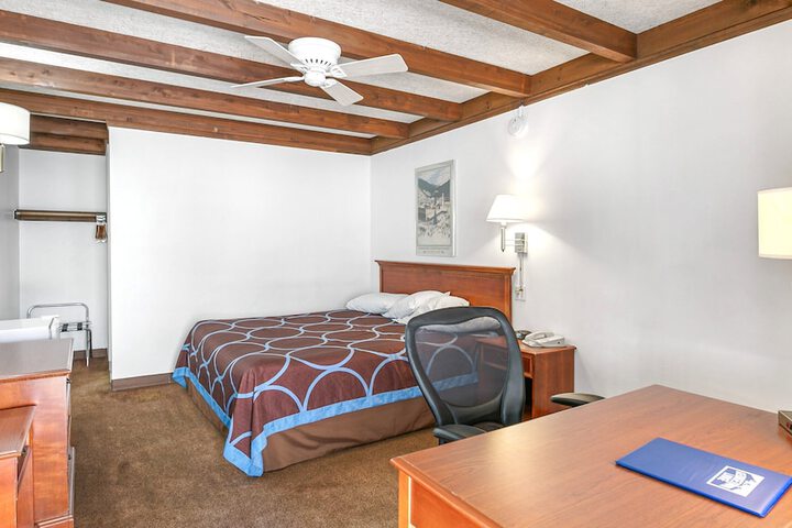 Room 45 of 46