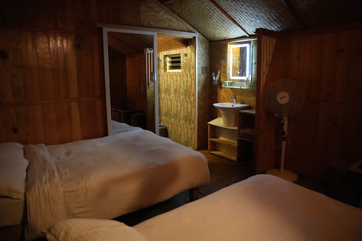 Room 4 of 13