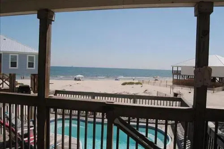 Terrace/Patio 2 of 6