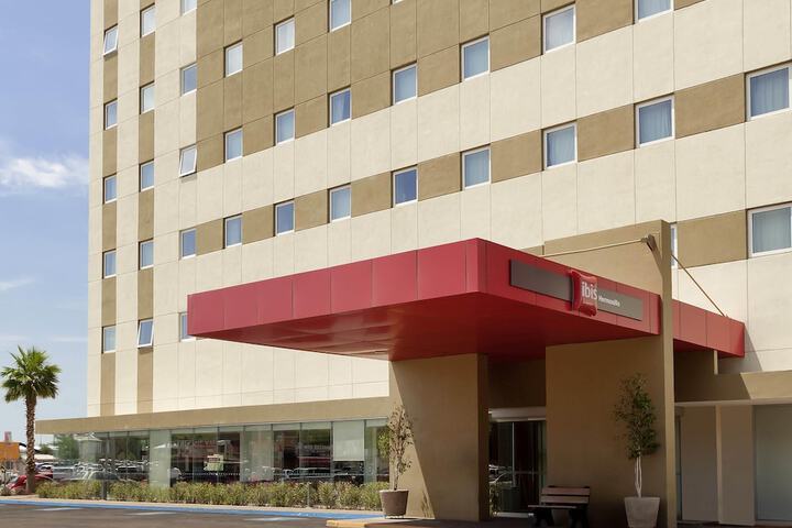 Hotel 27 of 33