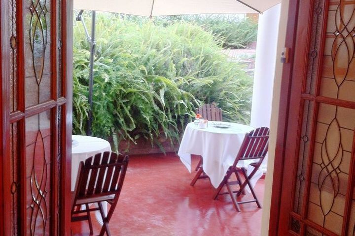 Dining 10 of 13