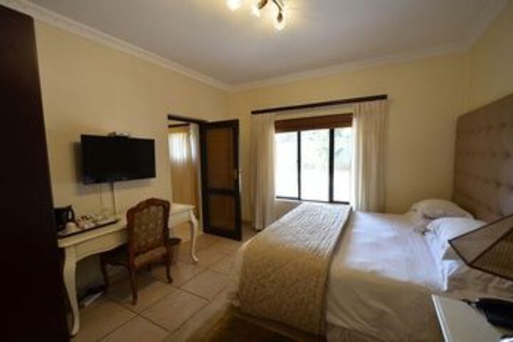 Room 13 of 35